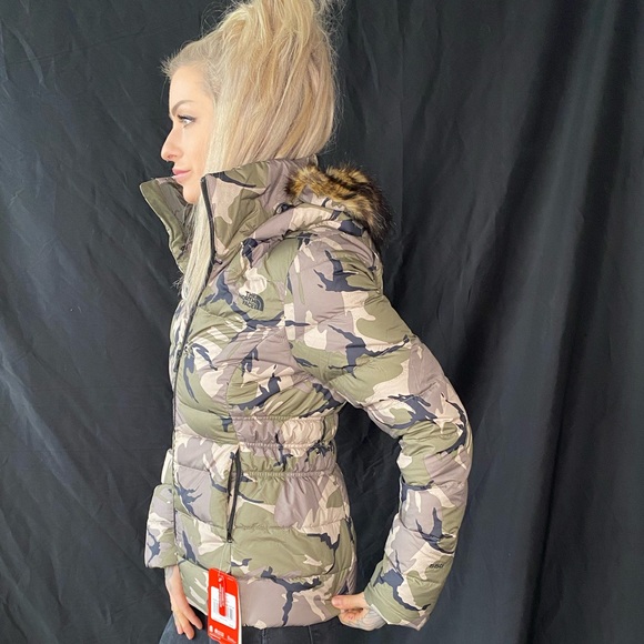 Brand New North Face camo bomber - Picture 4 of 6